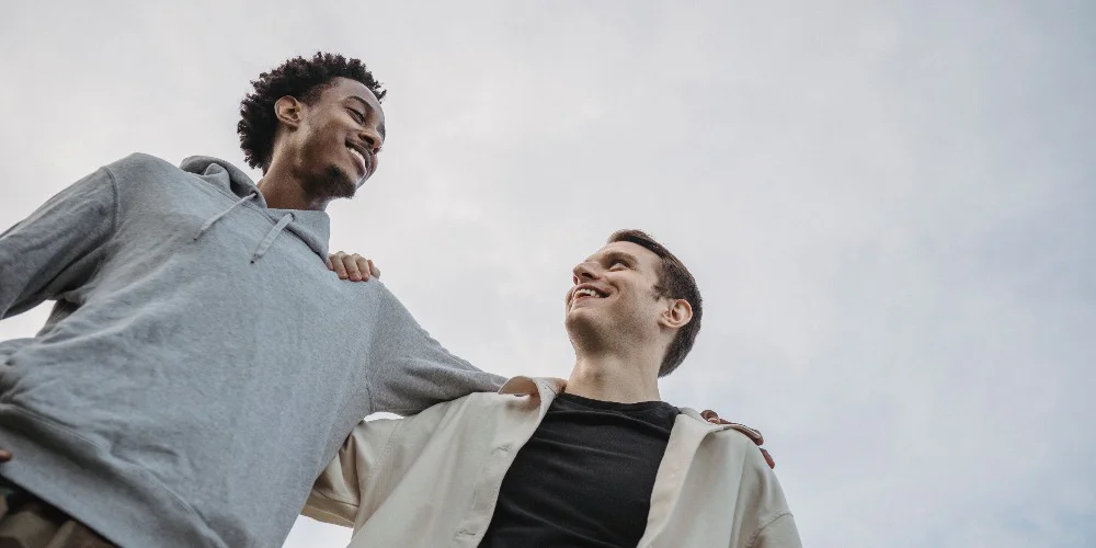 How to Help Someone Who May Be Struggling With Addiction How to Help Someone Who May Be Struggling With Addiction