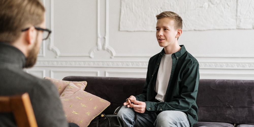 How Does Eye Movement Desensitisation and Reprogramming (EMDR) Help Clients Overcome Addiction?