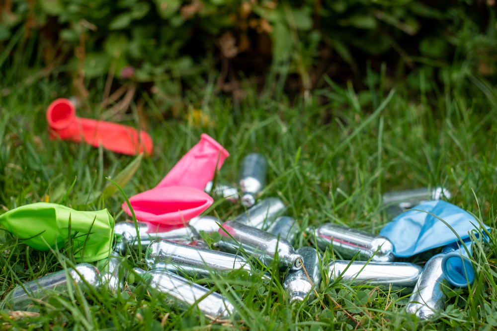Gas canisters for laughing gas