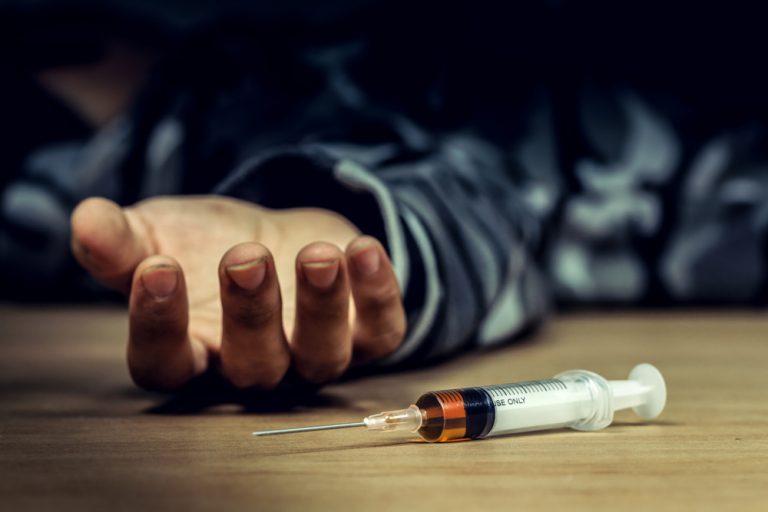 Morphine addict lies dead after OD