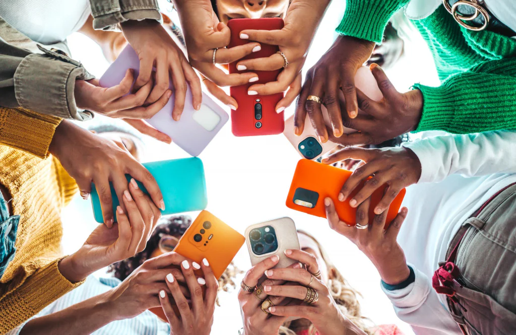 People all on their phone due to addiction