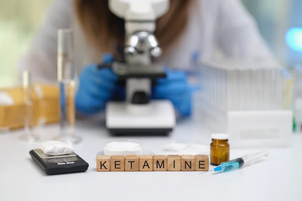 An,Investigative,Scene,Showcasing,Ketamine,Along,With,Various,Laboratory,Equipment Ketamine effects on the brain being studied
