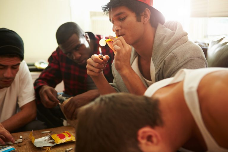 Individuals smoking crack in the Uk