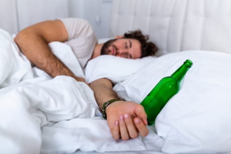 Sleep and alcohol affected by melatonin
